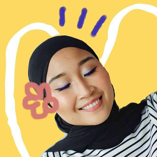 Sunday feels great when your eyeliner is blue but tomorrow isn’t. #nomondaybluesthisweek! ???? #motd #blueeyeliner #marcjacobshighliner #marcjacobsbea...